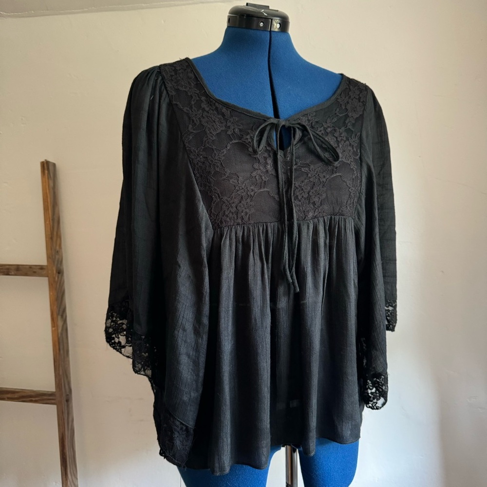 J Gee Black Lace Top with Batwing Sleeves